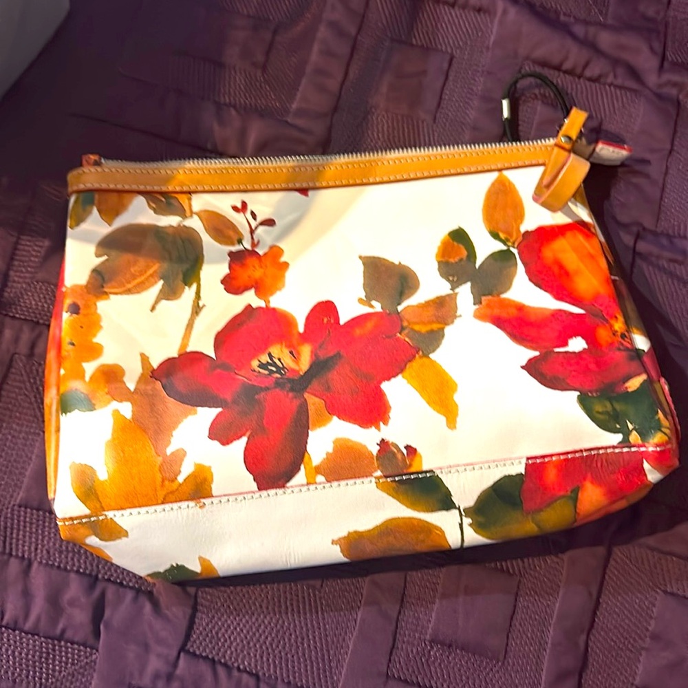 Make up bag 11 inches width 8 inches high 3 inches wide